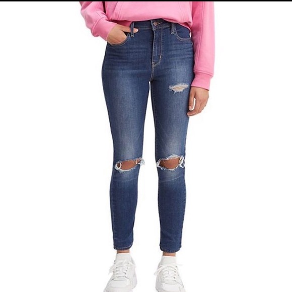 Levi's Denim - SOLD | NWT! Levi’s 720 HighRise Super Skinny Jeans - 28/6